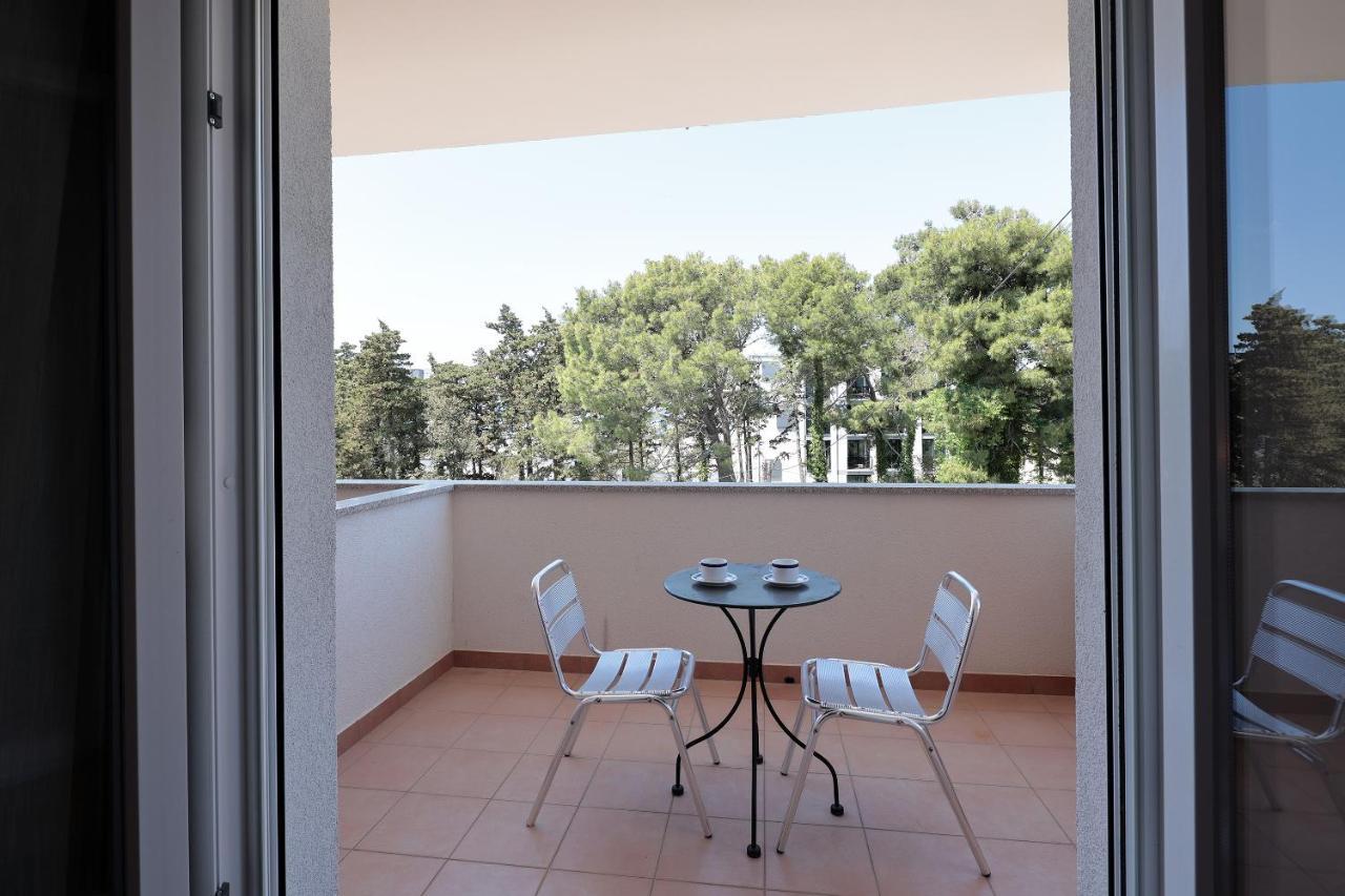 Central Rooms Near The Beach Novalja Exteriér fotografie