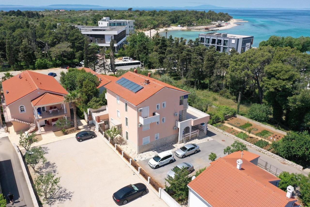Central Rooms Near The Beach Novalja Exteriér fotografie